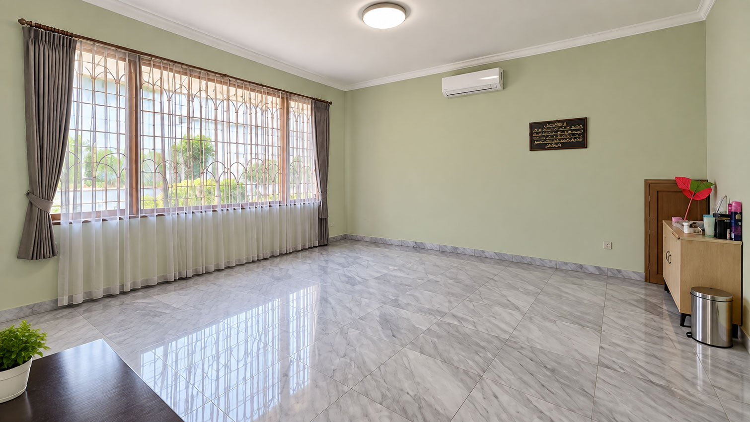 Aset Langka Menteng LT 760m² Samping Resto, Cocok Usaha! — Property Photo 3