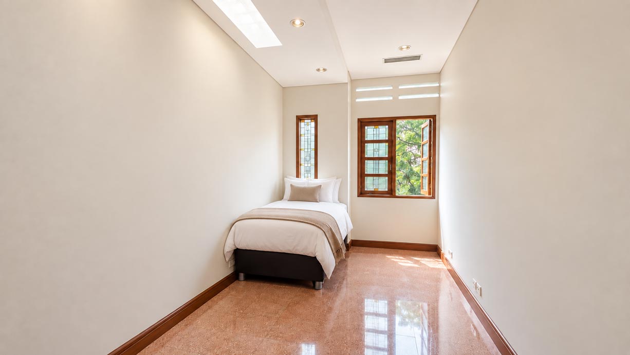Dijual Rumah Classic Antique Luxury di Menteng, Jakarta Pusat – SHM Ready — Property Photo 5