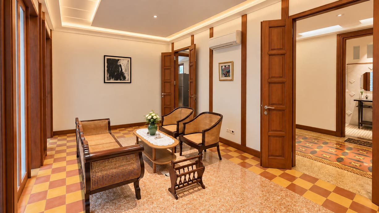 Dijual Rumah Classic Antique Luxury di Menteng, Jakarta Pusat – SHM Ready — Property Photo 14