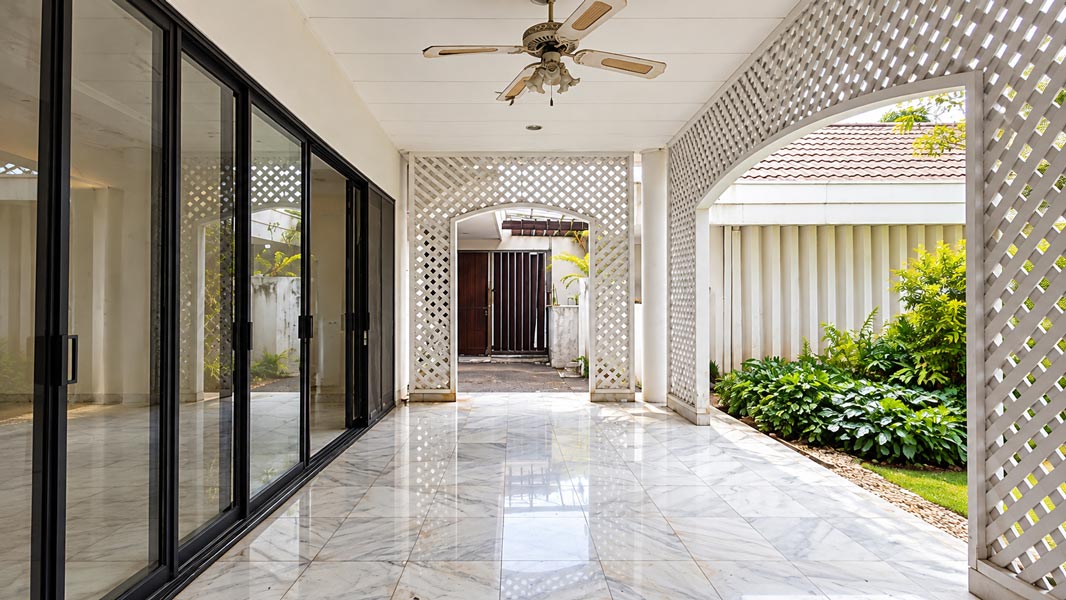 Dijual Rumah Mewah Prime Location Pondok Indah Jakarta Selatan, Luas Tanah 964 m² dengan Kolam Renang — Property Photo 5