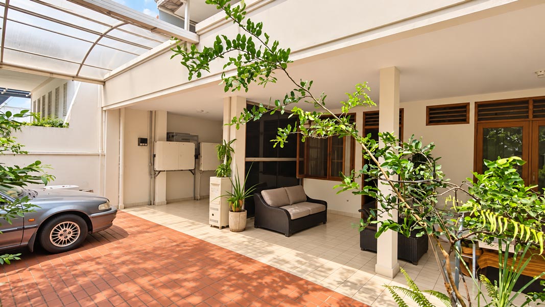 Dijual Rumah Strategis 2 Lantai di Jalan Cibeber, Kebayoran Baru — Property Photo 7